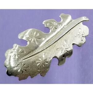 Vintage Sterling Engraved Stylized Oak Leaf by Jewelart W169